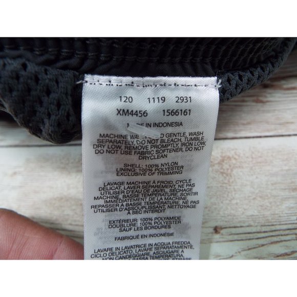 Columbia Gray Relaxed Mesh Lined Nylon Activewear Shorts - Picture 7 of 8